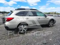 2018 Subaru Outback photo