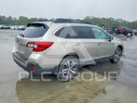 2018 Subaru Legacy photo