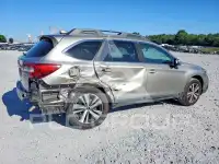 2018 Subaru Outback photo
