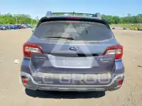 2018 Subaru Outback photo