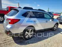 2018 Subaru Outback photo