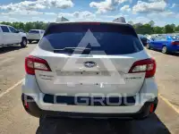 2018 Subaru Outback photo