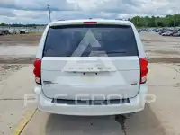 2018 Dodge CARAVAN фото