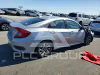 2018 Honda CIVIC photo