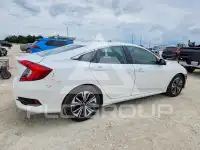 2018 Honda CIVIC фото