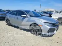 2018 Honda CIVIC photo