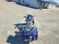 2018 Honda GL фото