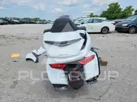 2018 Honda GL photo