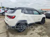 2018 Jeep COMPASS photo