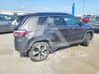 2018 Jeep COMPASS photo