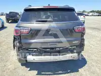 2018 Jeep COMPASS photo