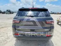 2018 Jeep COMPASS photo