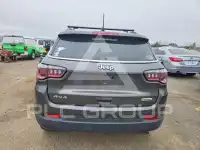 2018 Jeep COMPASS photo