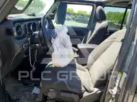 2018 Jeep WRANGLER фото