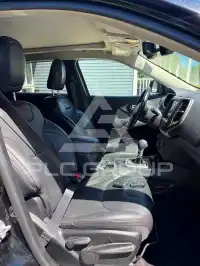 2018 Jeep CHEROKEE фото