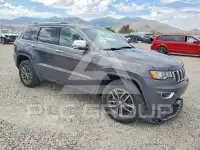 2018 Jeep CHEROKEE photo