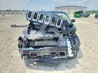 2018 Jeep CHEROKEE photo