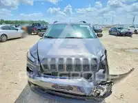 2018 Jeep CHEROKEE photo