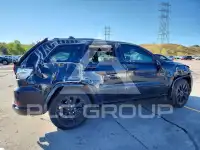 2018 Jeep CHEROKEE photo