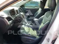 2018 Jeep CHEROKEE фото