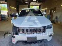 2018 Jeep CHEROKEE фото