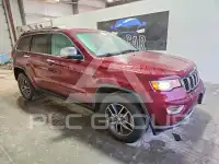 2018 Jeep CHEROKEE photo