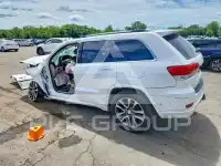 2018 Jeep CHEROKEE photo