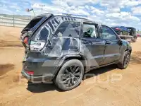 2018 Jeep CHEROKEE photo