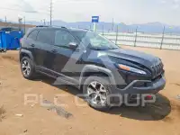 2018 Jeep CHEROKEE photo