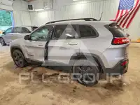 2018 Jeep CHEROKEE photo