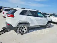 2018 Jeep CHEROKEE photo