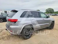 2018 Jeep CHEROKEE photo