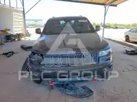 2018 Jeep CHEROKEE фото