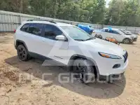 2018 Jeep CHEROKEE photo