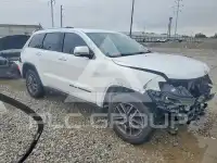 2018 Jeep CHEROKEE photo