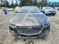 2018 Mazda 3 photo