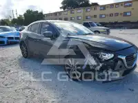 2018 Mazda 3 photo