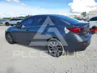2018 Mazda 3 photo