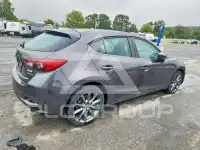 2018 Mazda 3 фото