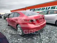 2018 Mazda 3 photo