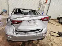 2018 Mazda 3 фото