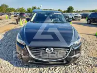 2018 Mazda 3 photo