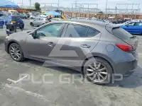 2018 Mazda 3 фото