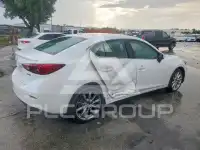 2018 Mazda 3 фото