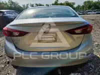 2018 Mazda 3 photo