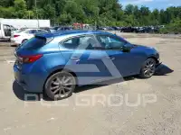2018 Mazda 3 photo