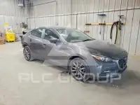 2018 Mazda 3 photo