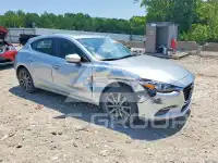 2018 Mazda 3 photo