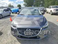 2018 Mazda 3 photo