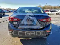 2018 Mazda 3 photo